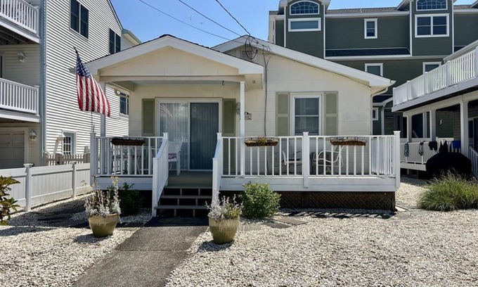 Townsend's Inlet Condo | 140 75th Street, Unit:C