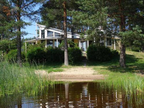 Saarijarvi Resort | 140 m² Resort ∙ 4 bedrooms ∙ 13 guests