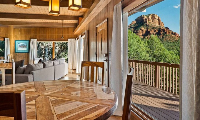 Sedona House | 146A Lake Drive · Stunning Views, Fireplace, Two Private Suites