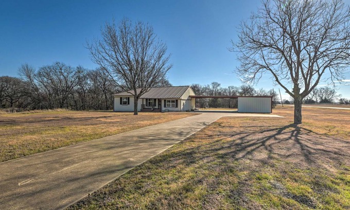 Ellis County House | 148 m² House ∙ 4 bedrooms ∙ 7 guests