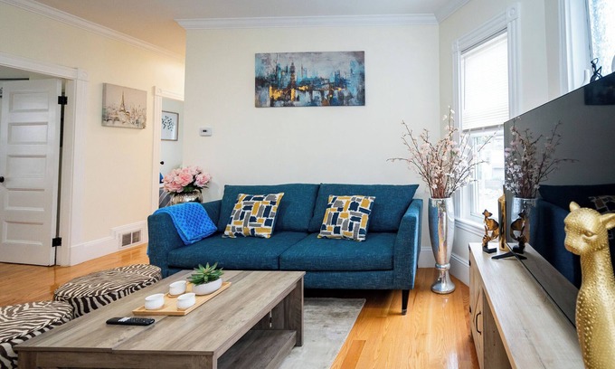 Jones Hill Apartment | 14b-Charming, beautiful 3-bedroom apartment in Boston