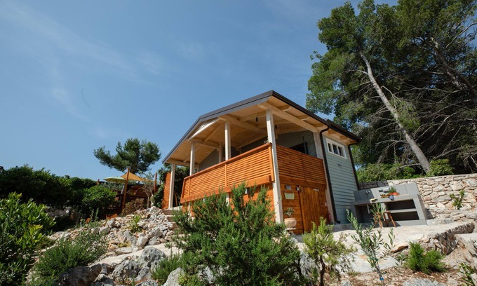 Rogac Ski Chalet | !15% OFF in October!/Unwind in a unique chalet with an amazing sea view patio