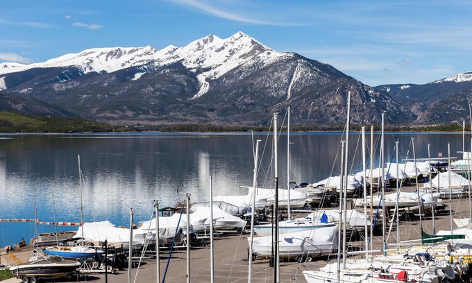 Silverthorne Cottage | 15 W Benjamin Lane by Summit County Mountain Retreats