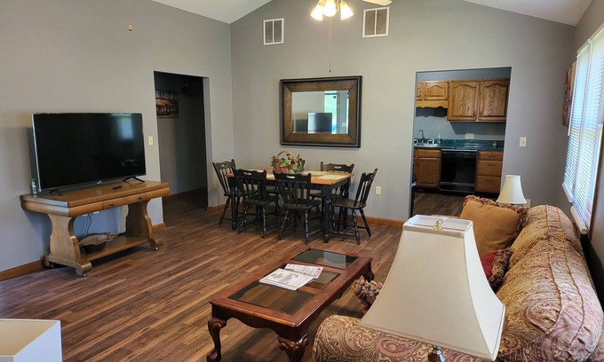 Olney Apartment | 1500 Sq.ft. of Quaint Comfort in the heart of Olney close to downtown!