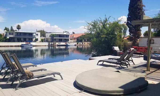 The Lakes House | 157 m² House ∙ 3 bedrooms ∙ 6 guests