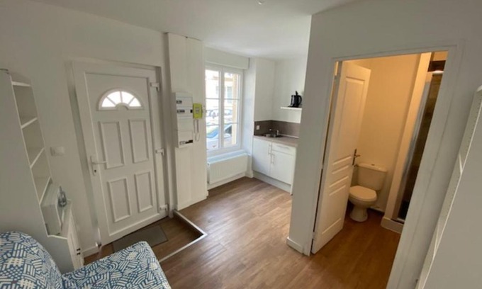 Saint-Jean Eudes Saint-Gilles Apartment | 15m for 2 near the Castle and the Port of Caen!