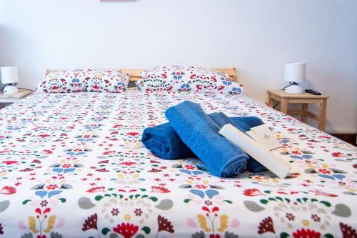 Giambellino Apartment | [15min to Downtown] Cozy Escape in Milan