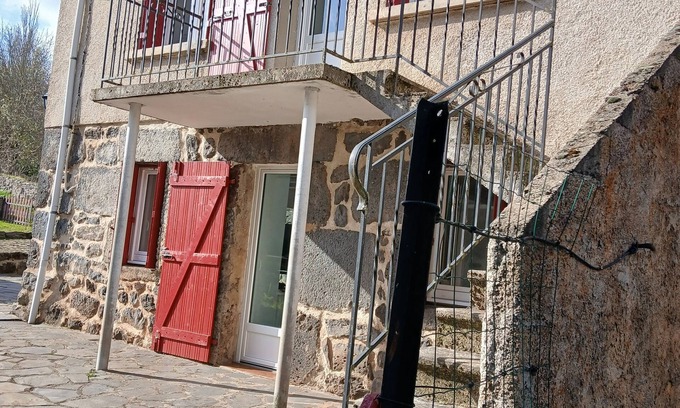 Seneujols House | 16 km from Le PUY EN VELAY VILLAGE HOUSE CLOSED LAND