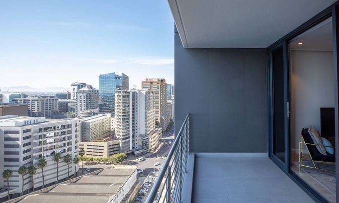 Cape Town City Centre Apartment | 16 on Bree Unit 1713