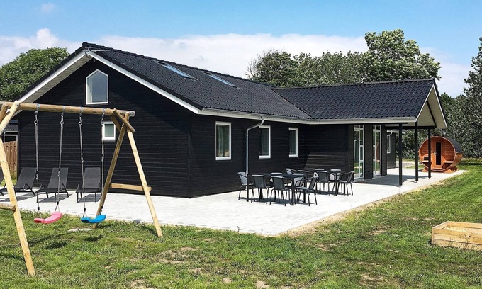 Sønderstrand House | 16 person holiday home in Rømø