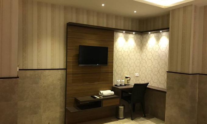 Gorakhpur Bed & Breakfast | 160 m² Bed and breakfast ∙ 2 guests