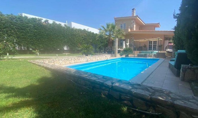 Paiania Resort | 160 m² Resort ∙ 3 bedrooms ∙ 8 guests
