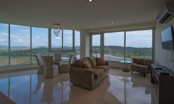 Playa Bonita Village Apartment | 17J Beautiful Jungle Views in Beachfront Resort