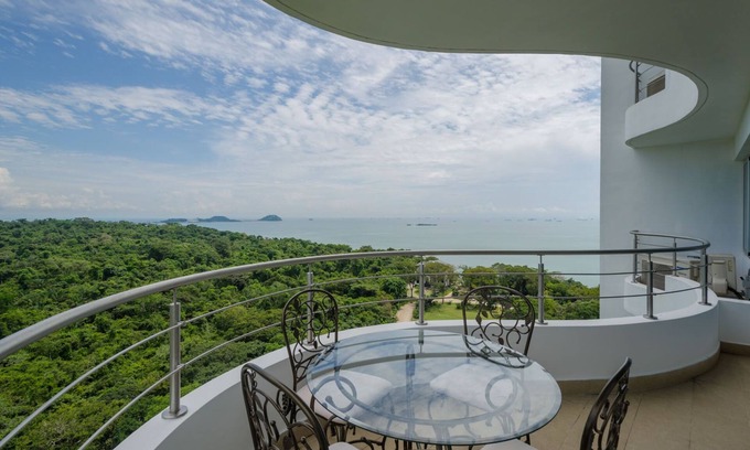 Playa Bonita Village Apartment | 17J Charming Apt with Ocean and Jungle Views