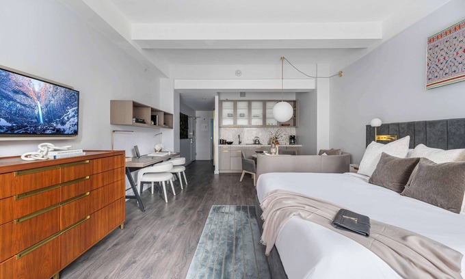 Tribeca Apartment | 17John: Executive King Suite with Sofa Bed