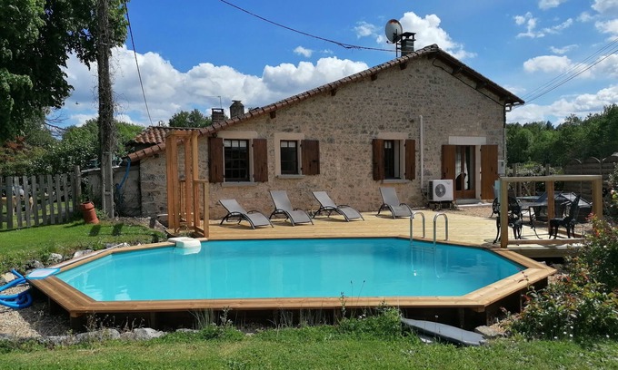 Vaunac Other | 17th century renovated stone built farm house with private pool and garden