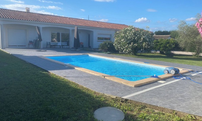 Montbeton Villa | 180m² villa, air-conditioned, secure swimming pool