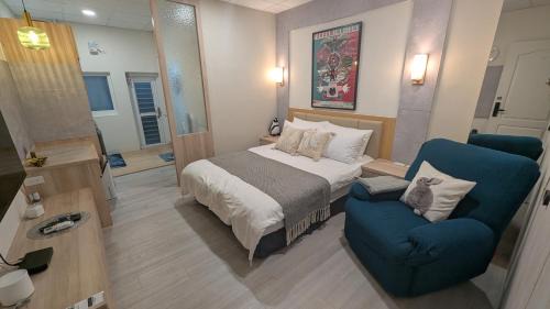 Nanzi House | 182和光居-加Line取得入住資訊