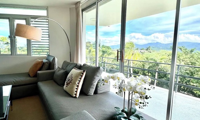 Carolina House | 18min to airport:Hacienda w/Pool[Ocean & Mtn view]