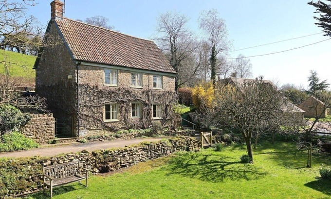 Pointington House | 18th Century Cottage in Heart of Dorset