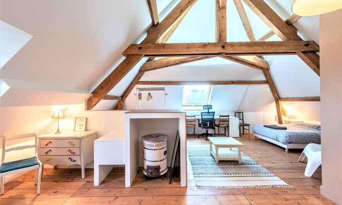 Beaumotte-les-Pin House | 19th century mansion with pool and park