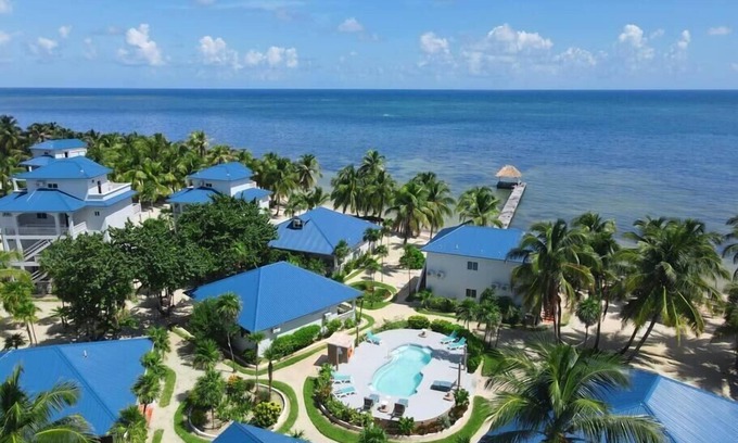 San Pedro Apartment | 1BR Seaside Casita @ Sapphire Beach Resort