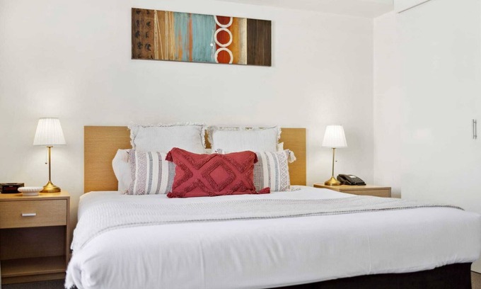 Northbridge Apartment | 1BRD 1BTH 1PRK - Northbridge Apartment