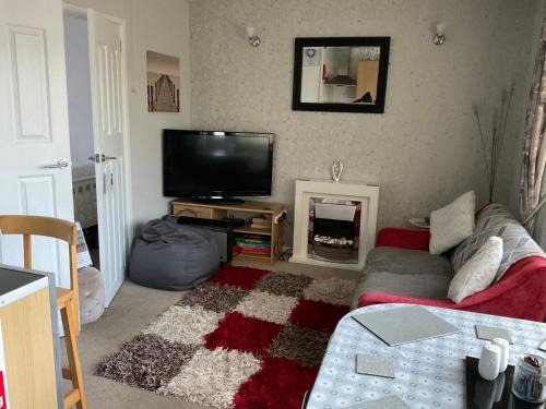 Brean Apartment | 1st Floor Hillview 2 bedroomed Central Location No pets
