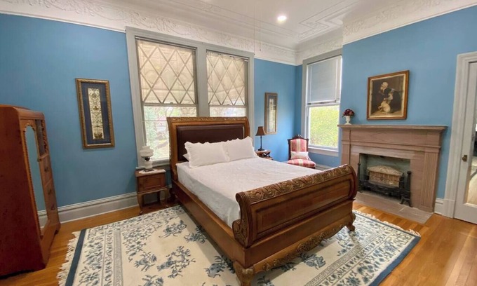 Greater Belhaven Apartment | 2/2 in Historic Mims-Dreyfus House in Belhaven