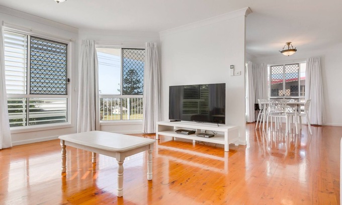Zilzie House | 2 Arthur Street - Zilzie