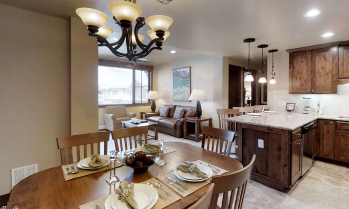 Breckenridge Resort | 2 Bd Grand Lodge Peak 7 - sleeps 8