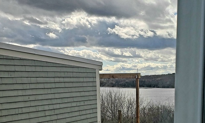 Saint John Apartment | 2 bdr apartment 5 minutes to uptown Saint John, NB