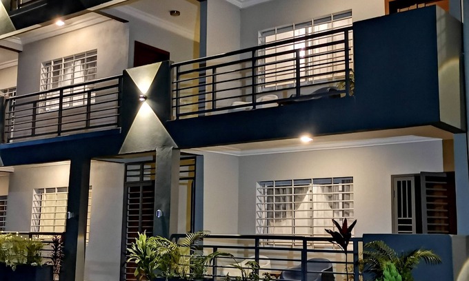 Buea House | 2 BDR Apartment with View Buea