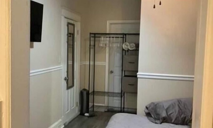 Petworth Apartment | 2 Beautiful Petworth subway transportation walking distance