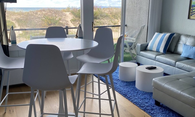 Maple City Condo | 2 Bed, 1.5 Bath Condo on Lake Michigan-Gorgeous views-The Homestead-Glen Arbor