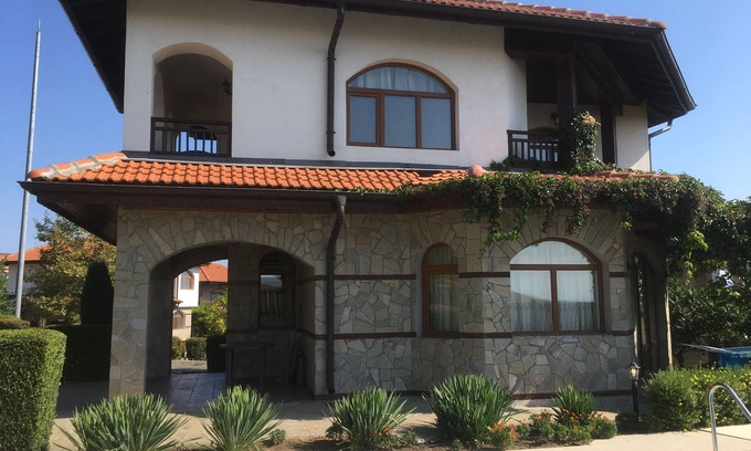 Aheloy Villa | 2 Bed, 2 bath villa with private pool on The Vineyards Spa Resort