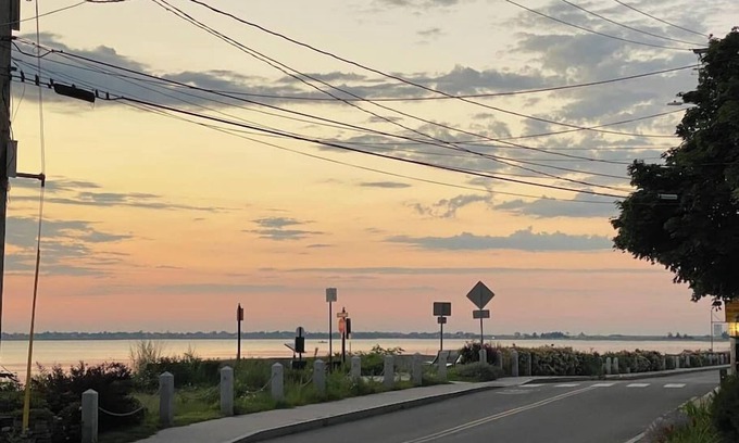 Newburyport Condo | 2 bed/2bath with water views & virtual tour!