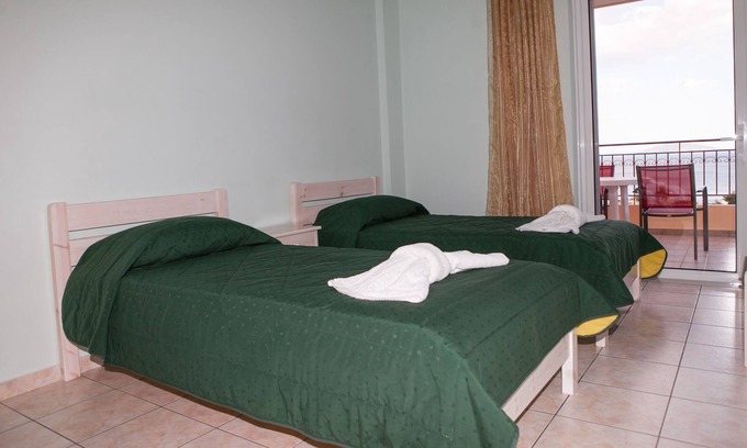 Tolo Apartment | 2 bed Apartment for up to 5 in Tolo Close to the Beach with Breathtaking Views