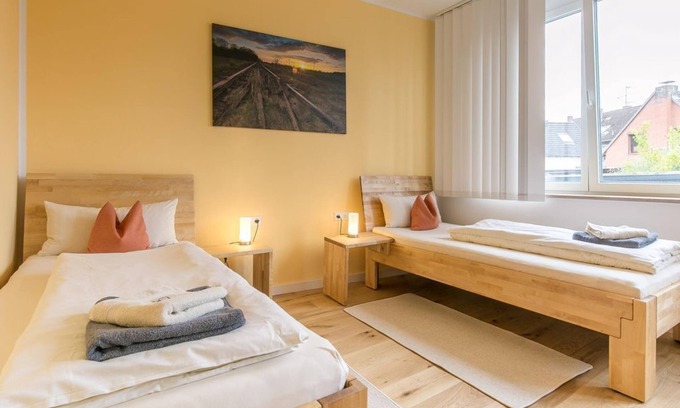 Uelzen House | 2-bed room, barrier-free, breakfast, no cancellation - Hotel Johnsburg