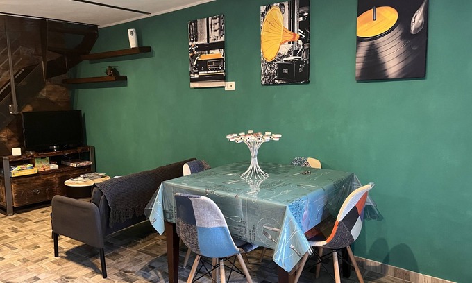 Sant'Eufemia a Maiella Ski Chalet | 2 Bedroom Chalet in Sant'Eufemia A Maiella