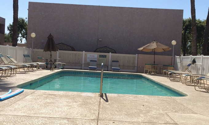 Chandler Condo | 2 bedroom 2 bath condo