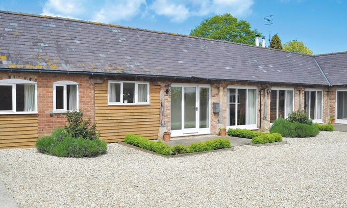 Whitchurch Cottage | 2 bedroom accommodation in Crimscote, near Newbold