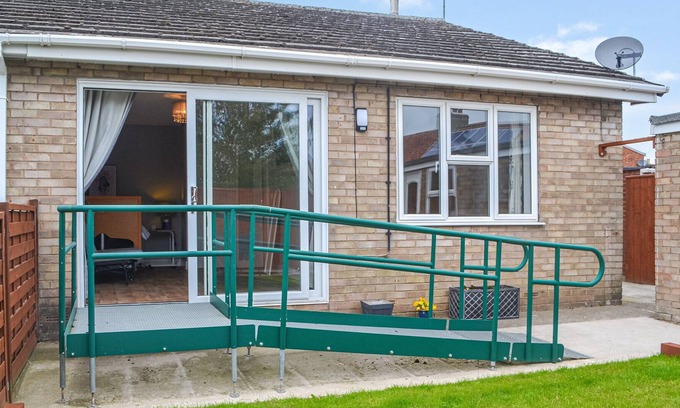 Cranswick Cottage | 2 bedroom accommodation in Hutton Cranswick