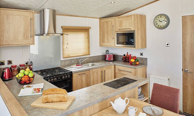 Cresswell House | 2 bedroom accommodation in Cresswell beach
