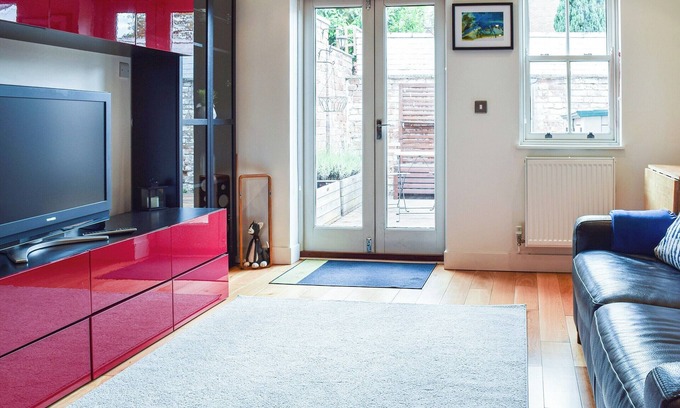 Leamington Spa Cottage | 2 bedroom accommodation in Leamington Spa
