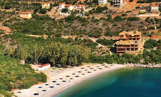 Arkadiko Chorio Apartment | 2 bedroom accommodation in Varia Kinouria