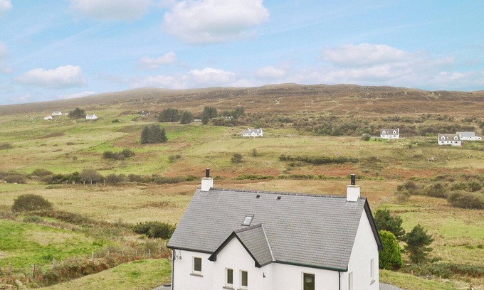 Colbost Cottage | 2 bedroom accommodation in Fasach, near Dunvegan