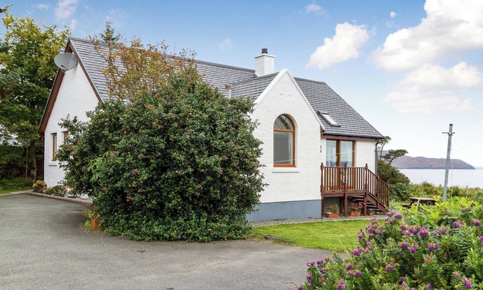 Broadford Cottage | 2 bedroom accommodation in Broadford, Isle of Skye