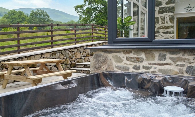 Mawddwy Cottage | 2 bedroom accommodation in Cwm-Cewydd, near Machynlleth