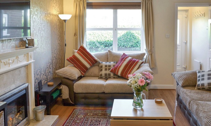 Scarborough Cottage | 2 bedroom accommodation in Scarborough